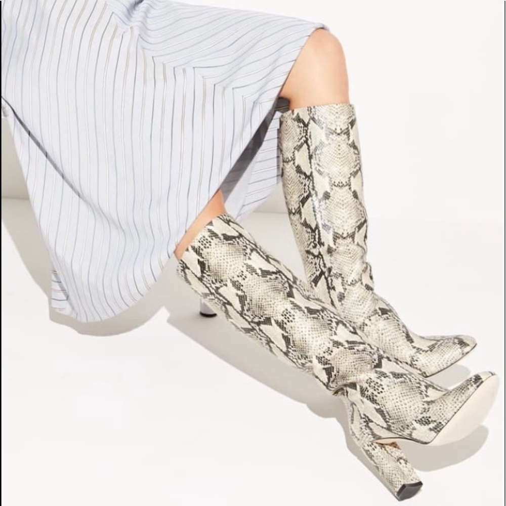 COLE HAAN GLENDA LEATHER SNAKE BOOT 9.5
